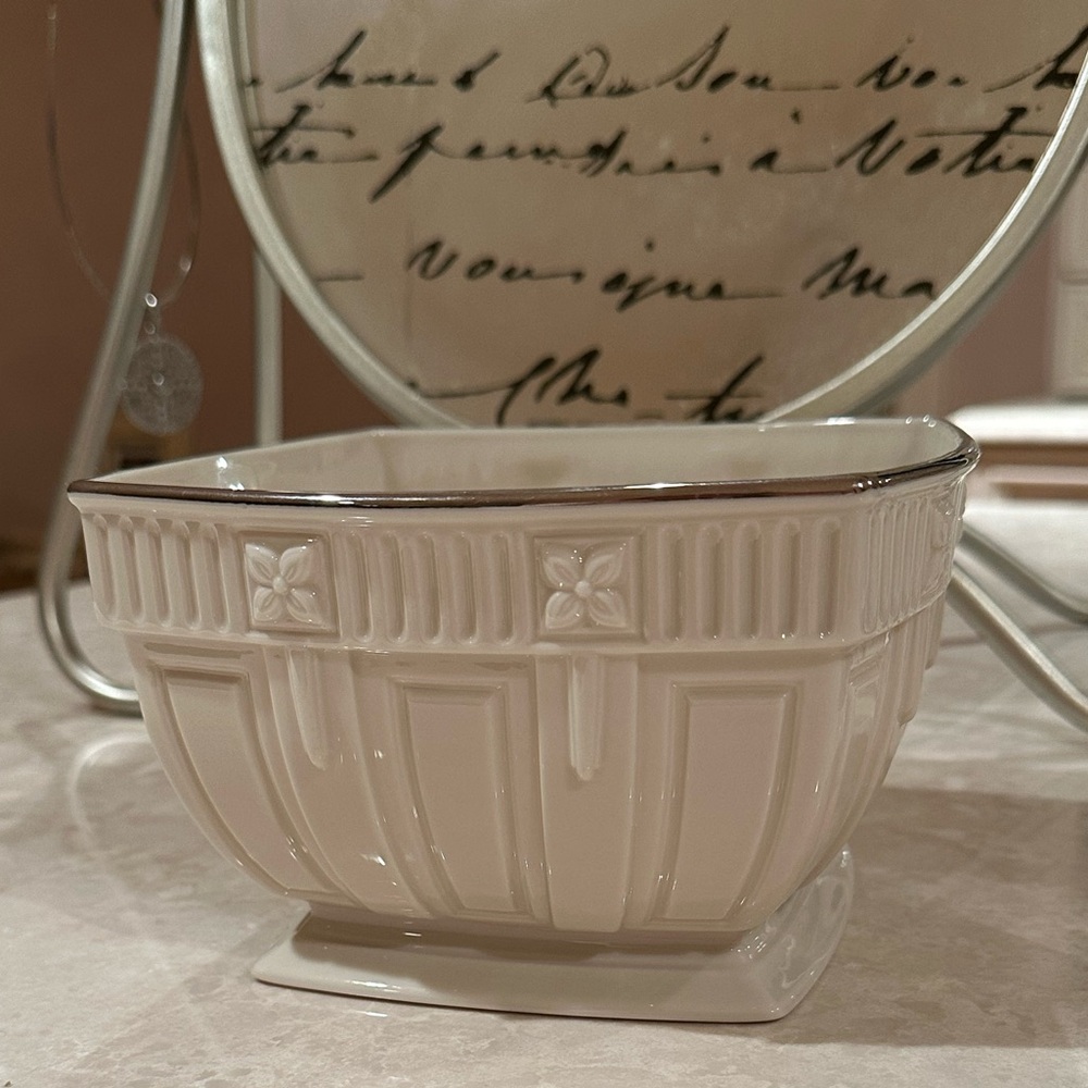 LENOX FORUM COLLECTION Treat Bowl